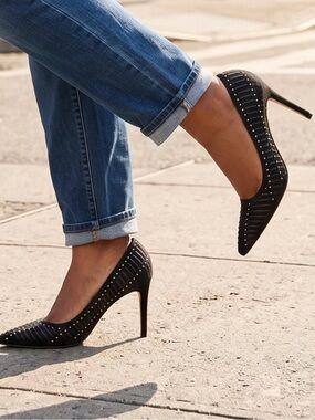 Vince Camuto Black hStudded Suede Pumps Size 9.5